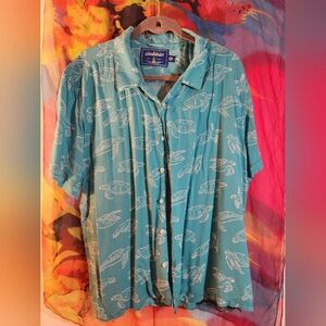 Chubbies Teal Turtle Print Shirt